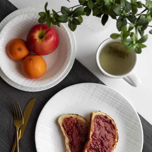 Corelle Vitrelle Glass Dinnerware Set, Chip &amp; Crack Resistant Triple Layer Glass, 4-PC Dinner Plates, Northern Pines