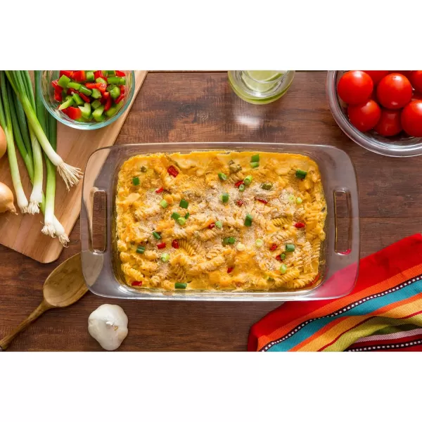 Pyrex Easy Grab 4-Piece Glass Baking Dish Set with Lids, 2-Qt Glass Bakeware Set, Non-Toxic, BPA-Free Lids, Tempered Glass Nesting Bakeware Set