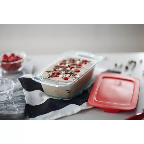 Pyrex Easy Grab 4-Piece Glass Baking Dish Set with Lids, 2-Qt Glass Bakeware Set, Non-Toxic, BPA-Free Lids, Tempered Glass Nesting Bakeware Set