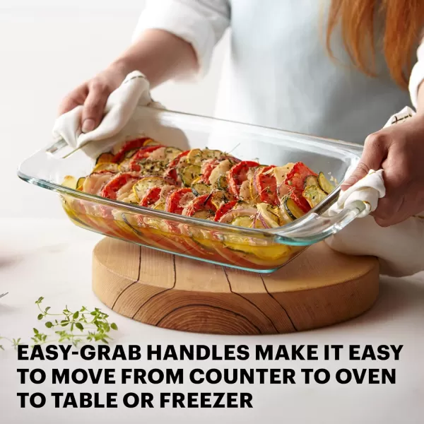 Pyrex Easy Grab 4-Piece Glass Baking Dish Set with Lids, 2-Qt Glass Bakeware Set, Non-Toxic, BPA-Free Lids, Tempered Glass Nesting Bakeware Set