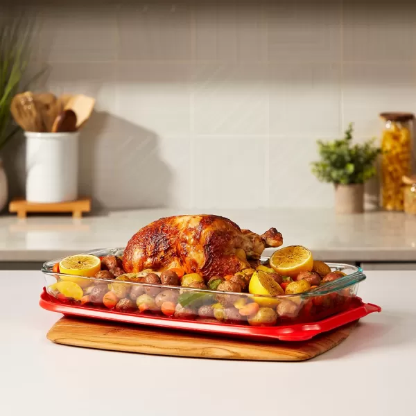 Pyrex Easy Grab 4-Piece Glass Baking Dish Set with Lids, 2-Qt Glass Bakeware Set, Non-Toxic, BPA-Free Lids, Tempered Glass Nesting Bakeware Set