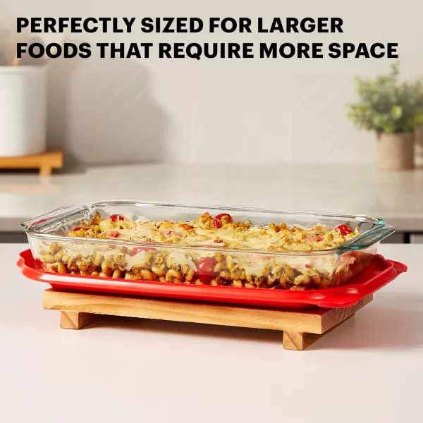 Pyrex Easy Grab 4-Piece Glass Baking Dish Set with Lids, 2-Qt Glass Bakeware Set, Non-Toxic, BPA-Free Lids, Tempered Glass Nesting Bakeware Set