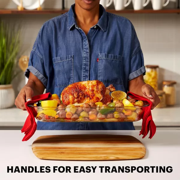 Pyrex Easy Grab 4-Piece Glass Baking Dish Set with Lids, 2-Qt Glass Bakeware Set, Non-Toxic, BPA-Free Lids, Tempered Glass Nesting Bakeware Set
