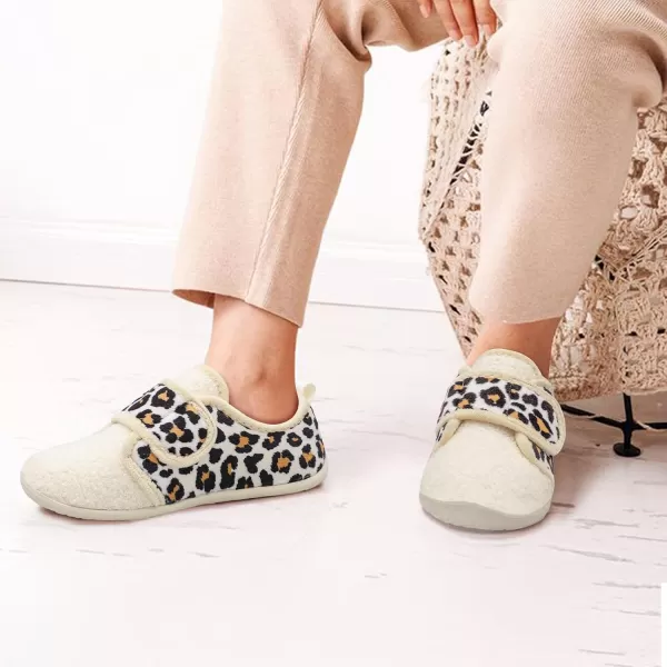 LRUN Barefoot Womens Men Slippers Soft House Slippers for Women Indoor and Outdoor Adjustable Mens Home Shoes Lightweight Bedroom SlippersBeige Leopard