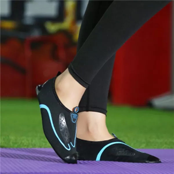 LRUN Women Water Shoes Mens Barefoot Skin Aqua Socks for Run Dive Surf Swim Beach Yoga Quick DryingSky Blue