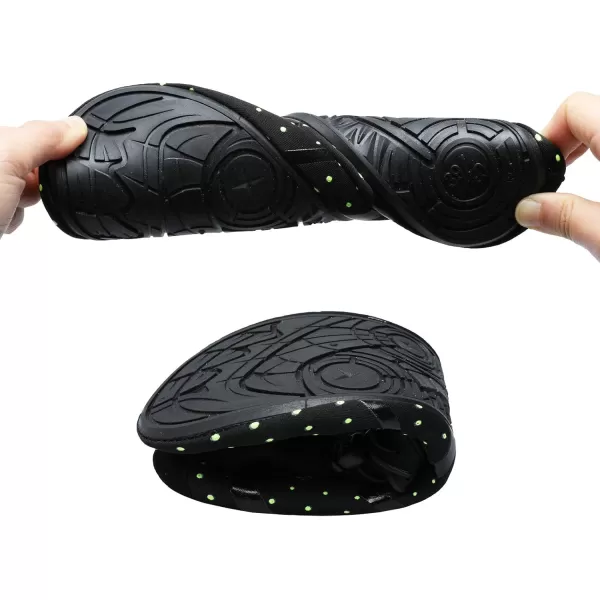 LRUN Women Water Shoes Mens Barefoot Skin Aqua Socks for Run Dive Surf Swim Beach Yoga Quick DryingStrip Black Dot
