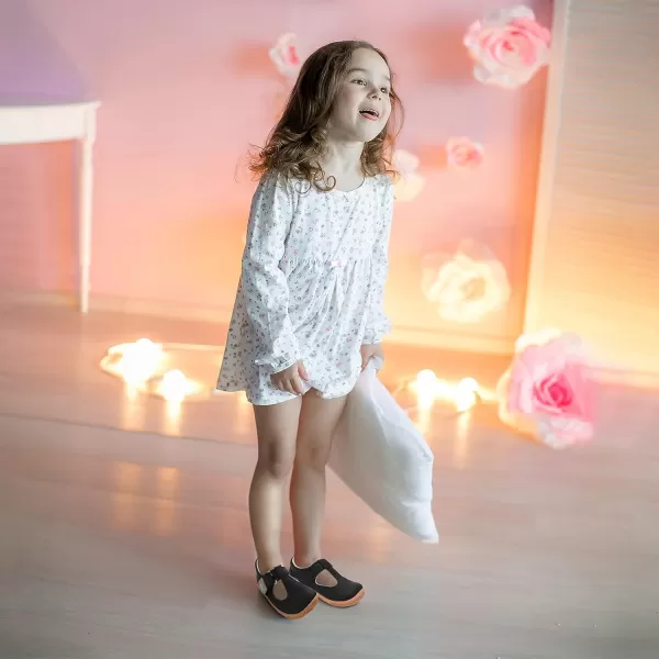 LRUN Toddler Girls Dress Shoes Lightweight Mary Jane Shoes for Girls AntiSlip School Shoes for Toddler GirlsBlack