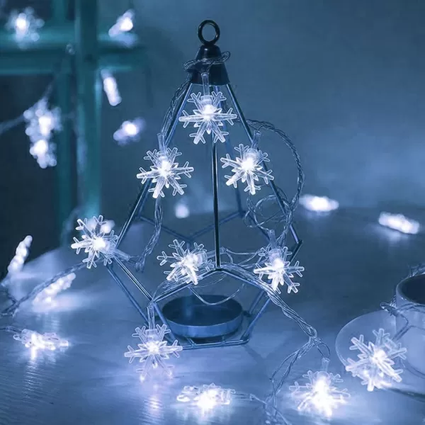 Dazzle Bright Christmas Snowflake String Lights 2 Pack Total 100LED 50FT Battery Operated Christmas Lights with 8 Lighting Modes for Indoor Outdoor Xmas Tree Party Decorations WhiteWhite