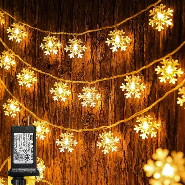 Dazzle Bright Christmas Snowflakes String Lights 100 LED 49FT Waterproof Christmas Lights Plug in with 8 Modes for Indoor Outdoor Holiday Wedding Party Xmas Tree Garden Decorations WhiteWarm White