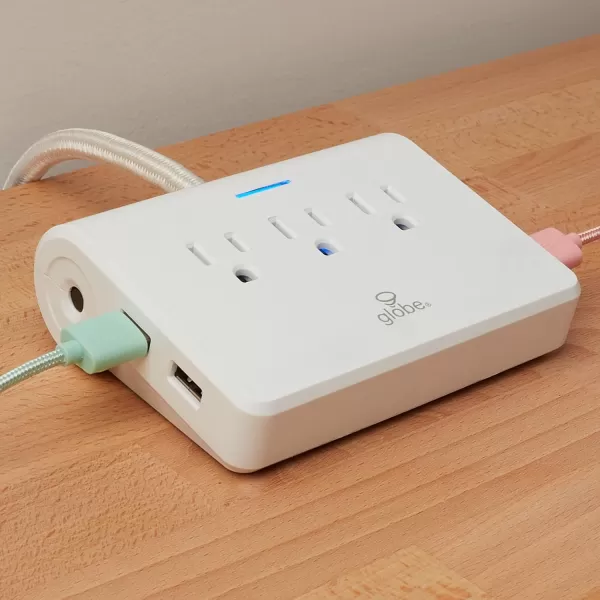 GLOBE Designer Series 3Outlet USB Surge Protector Desktop Power Strip 4x USB Ports 3 Grounded Outlets 6ft Fabric Power Cord Reset Button White Finish78428