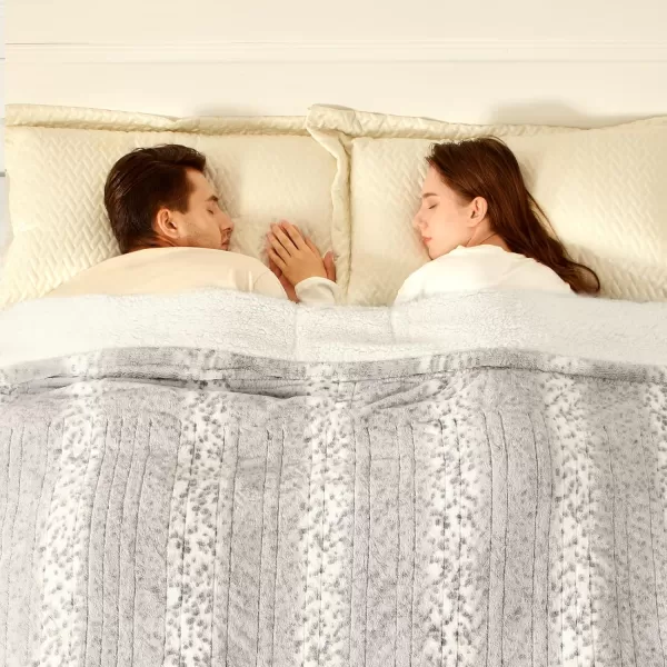 Bearhug Electric Heated Blanket Heating Blanket Throw Szie 50quot x 60quot Warm Blanket Heated Blanket Gift Reversible Faux Fur ampamp Sherpa 6 Heating Levels ampamp 4H Auto Off OverHeat Protect ETL CertificationSnow Leopard