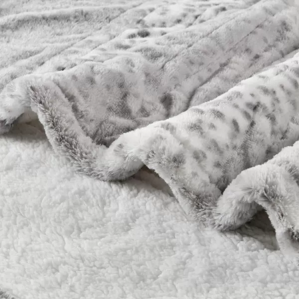 Bearhug Electric Heated Blanket Heating Blanket Throw Szie 50quot x 60quot Warm Blanket Heated Blanket Gift Reversible Faux Fur ampamp Sherpa 6 Heating Levels ampamp 4H Auto Off OverHeat Protect ETL CertificationSnow Leopard