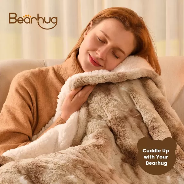 Bearhug Electric Throw Blanket 50quot x 60quot Reversible Velvet ampamp Sherpa Heated Throw 6 Heating Levels ampamp 4H Auto Off OverHeat Protect ETL Certification Machine WashableChampagnefaux Fur  Sherpa