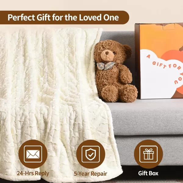 Bearhug Heated Throw Blanket 50quot60quot Electric Throw Grey Flower Patterns Faux Fur ampamp Warm Sherpa 4h AutoOff Timer ampamp 6 Heating LevelsETL Certified Machine Washable Gift BoxWhite Cloud