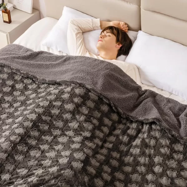 Bearhug Heated Throw Blanket 50quot60quot Electric Throw Grey Flower Patterns Faux Fur ampamp Warm Sherpa 4h AutoOff Timer ampamp 6 Heating LevelsETL Certified Machine Washable Gift BoxGrey Cloud