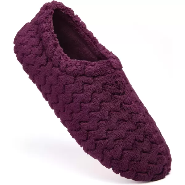 imageFruit of the Loom Womens Chevron Closed Back Slipper  Comfortable Memory Foam Sole IndoorOutdoor Machine WashableGrape