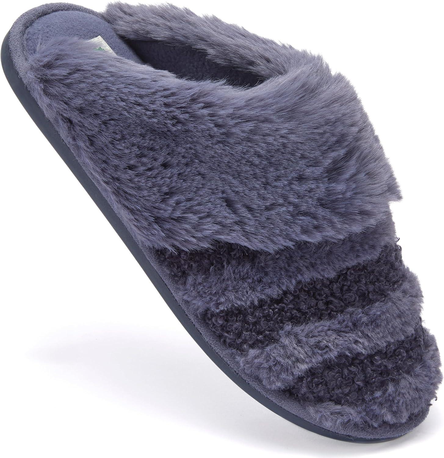 imageFruit of the Loom Womens SlipperBlue