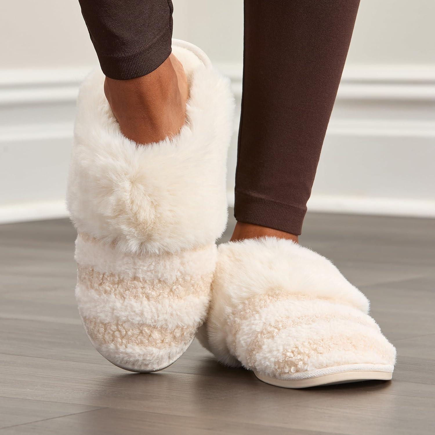 imageFruit of the Loom Womens SlipperIvory