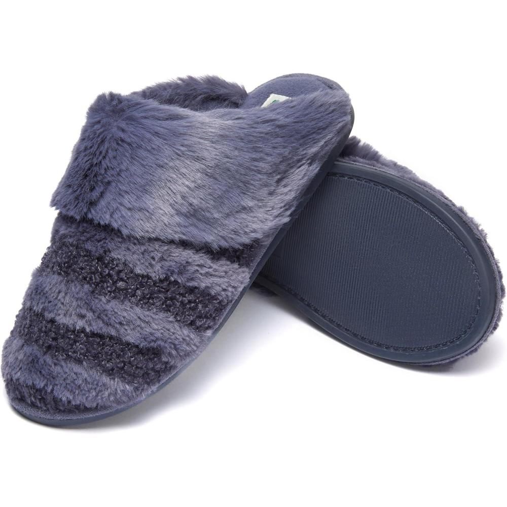 imageFruit of the Loom Womens SlipperBlue