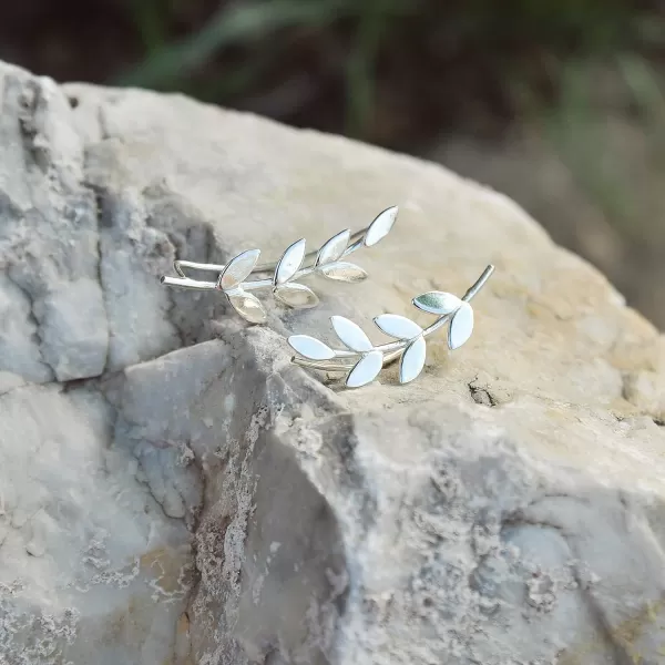 Marycrafts Sterling Silver Laurel Leaf Ear Climber Ear Crawler EarringsMarycrafts Sterling Silver Laurel Leaf Ear Climber Ear Crawler Earrings