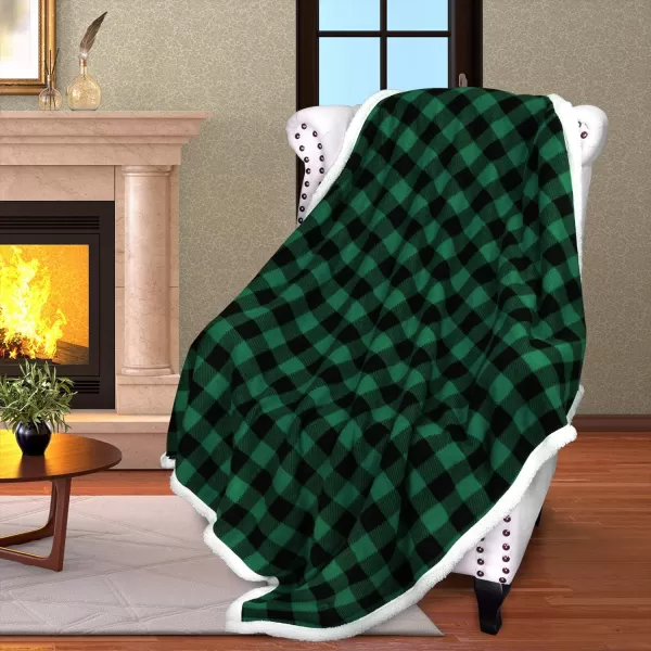 Catalonia Buffalo Plaid Sherpa Throw Blanket Red Black Checkered Holiday Throws for Couch Sofa Cabin Decor  Soft Warm Comfy Fuzzy Snuggle  80x60 Inches Christmas BlanketGreen 50x60