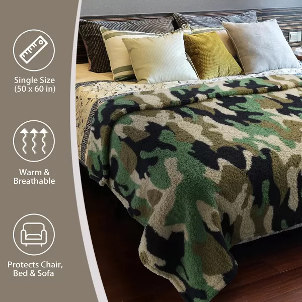 Catalonia Camo Sherpa Throw Blanket Fuzzy Snuggle Blanket for Camping Traveling Couch Bed Super Soft Light Weight Reversible All Season Use 50x60 inchesGreen Camo