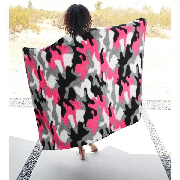 Catalonia Camo Sherpa Throw Blanket Fuzzy Snuggle Blanket for Camping Traveling Couch Bed Super Soft Light Weight Reversible All Season Use 50x60 inchesGrey Camo