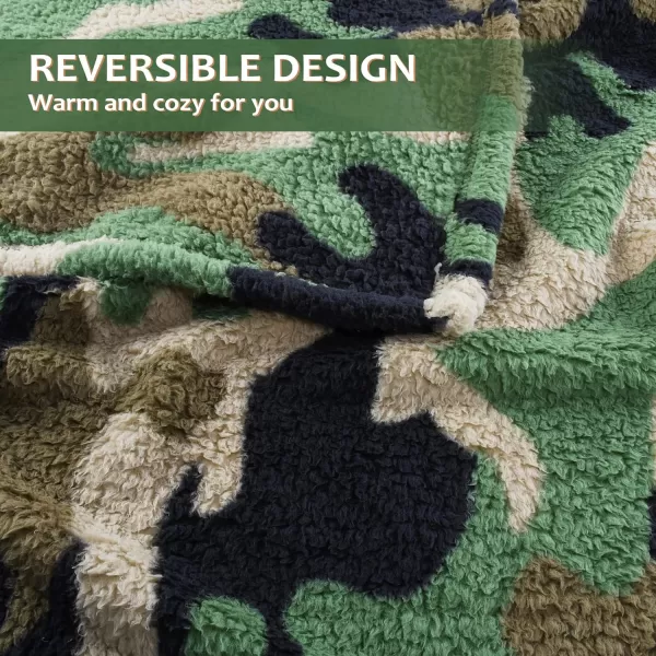 Catalonia Camo Sherpa Throw Blanket Fuzzy Snuggle Blanket for Camping Traveling Couch Bed Super Soft Light Weight Reversible All Season Use 50x60 inchesGreen Camo