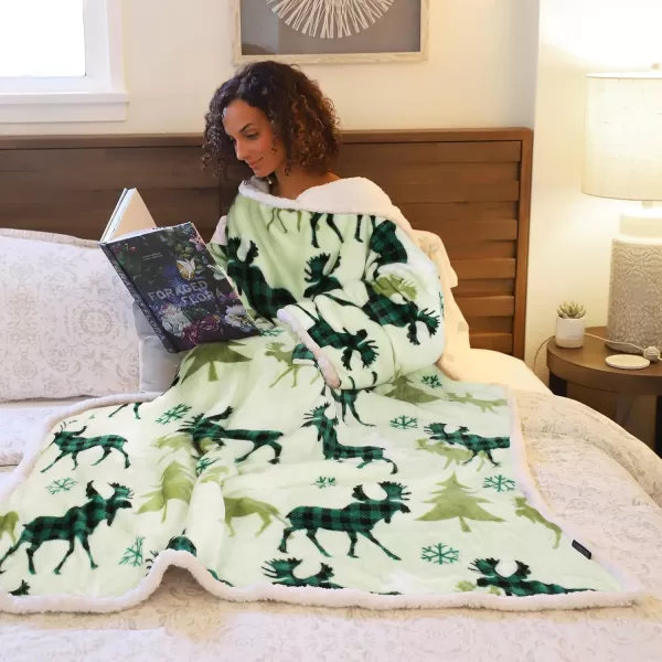 Catalonia Sherpa Wearable Blanket with Sleeves Arms Super Soft Warm Comfy Large Fleece Plush Sleeved TV Throws Wrap Robe Blanket for Adult Women and MenStandard Pocket Moose Green