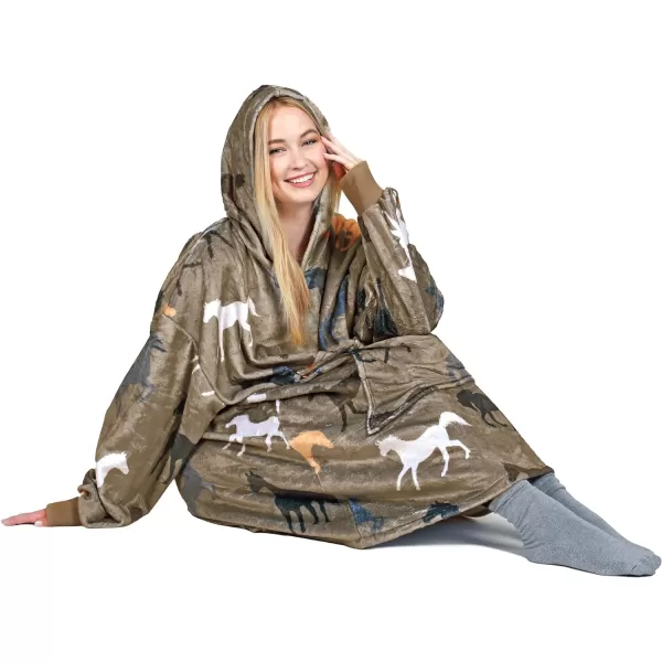 Catalonia Union Jack Print Blanket Hoodie Sweatshirt Oversized Wearable Fleece Pullover for Adults Men WomenHorse