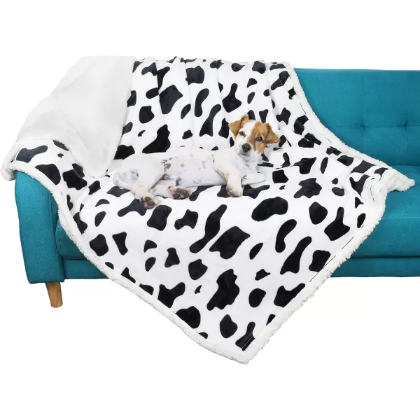 Kritter Planet Large Dog Blanket Super Soft Fluffy Sherpa Fleece Dog Couch Blankets and Throws for Large Medium Small Dogs Puppy Doggy Pet Cats 50x60 inchesDalmatian