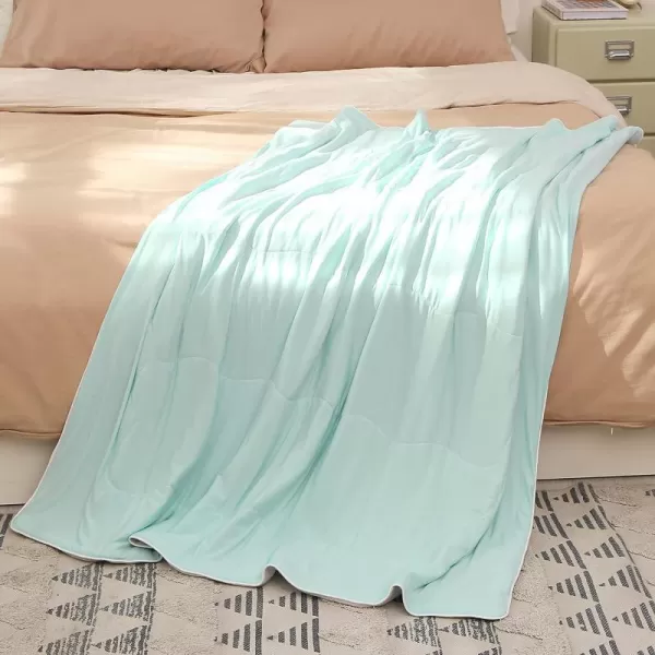 Catalonia Queen Size Quilt Set Lightweight Bedspread for Summer and Spring 3 Pieces Bedding Coverlet1 Quilt and 2 Pillow Shams Grey Froest Pattern90x96 inches50x60 inches Aqua