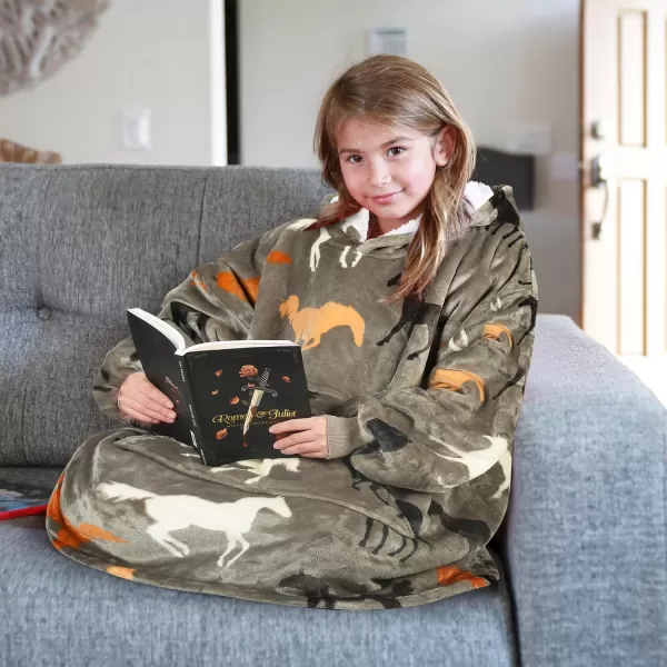 imageCatalonia Blanket Hoodie for Kids Oversized Wearable Sherpa Sweatshirt Pullover for Teens Youth Gift IdeaHorse Kids