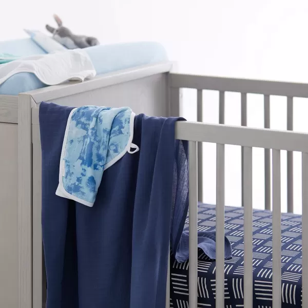 HonestBaby Organic Cotton Fitted Crib Sheet Pattern Play Gray Heather One SizeSketchy Square Dark Navy One Size