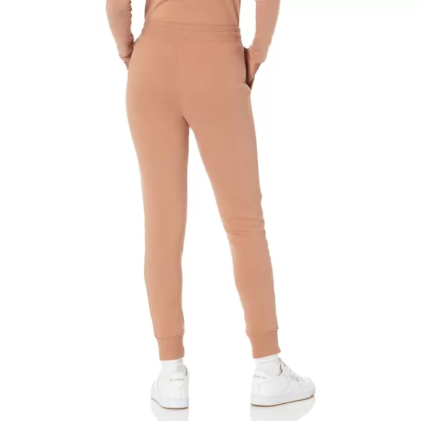 Amazon Essentials Womens Fleece Jogger Sweatpant Available in Plus SizeLight Brown