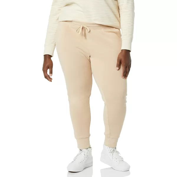 Amazon Essentials Womens Fleece Jogger Sweatpant Available in Plus SizeBeige