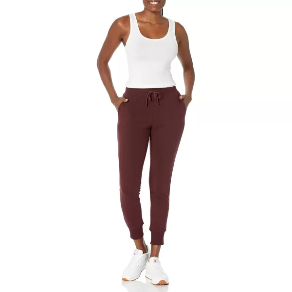 Amazon Essentials Womens Fleece Jogger Sweatpant Available in Plus SizeBurgundy