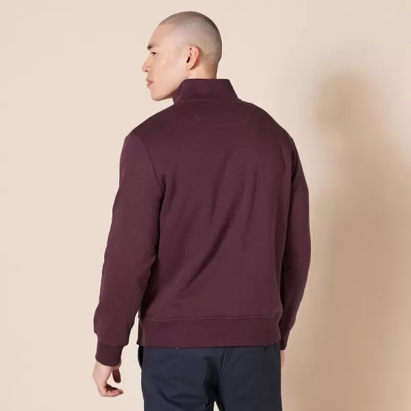 Amazon Essentials Mens LongSleeve QuarterZip Fleece SweatshirtBurgundy