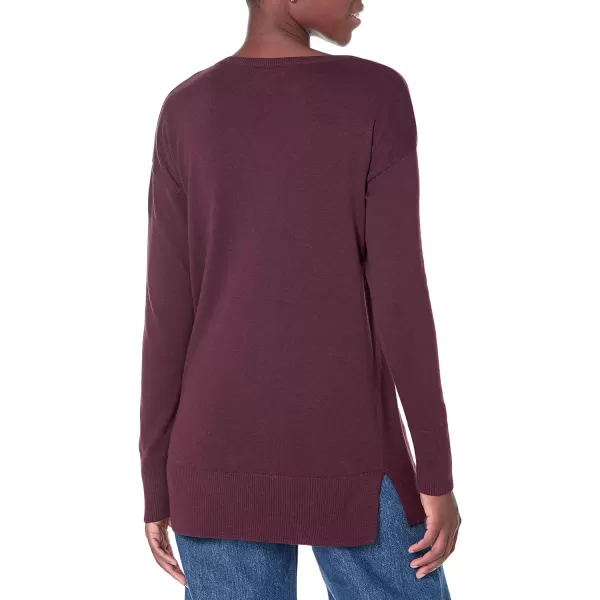 Amazon Essentials Womens Lightweight LongSleeve ScoopNeck Tunic Sweater Available in Plus SizeBurgundy