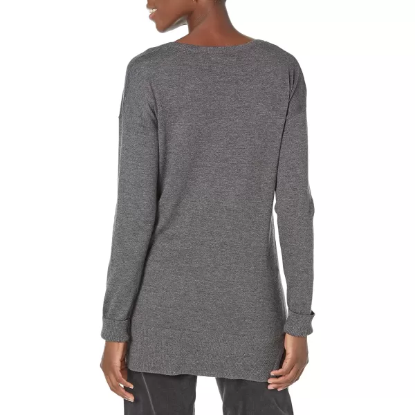 Amazon Essentials Womens Lightweight LongSleeve ScoopNeck Tunic Sweater Available in Plus SizeCharcoal Heather