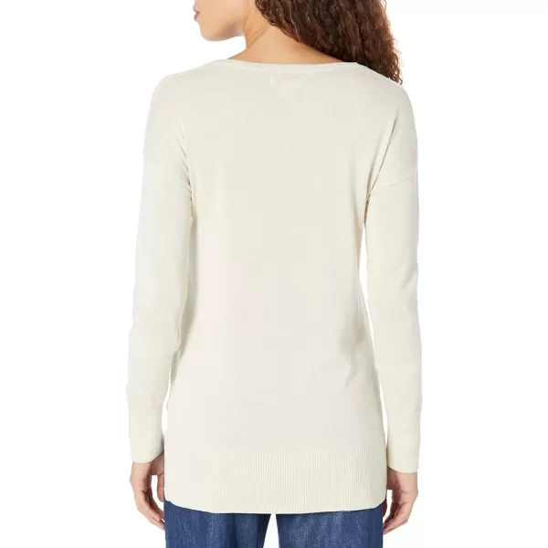 Amazon Essentials Womens Lightweight LongSleeve ScoopNeck Tunic Sweater Available in Plus SizeOatmeal Heather