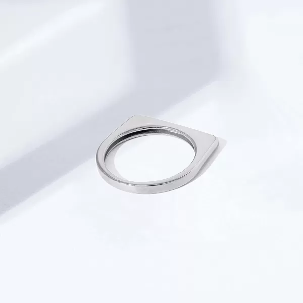 Amazon Essentials 14K Gold Plated Sterling Silver Bar RingRhodium 10