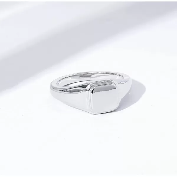 Amazon Essentials 14K Plated Sterling Silver Round Signet RingSilver 5 Square