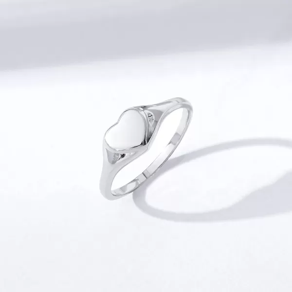 Amazon Essentials 14K Plated Sterling Silver Round Signet RingSilver 8 Heart