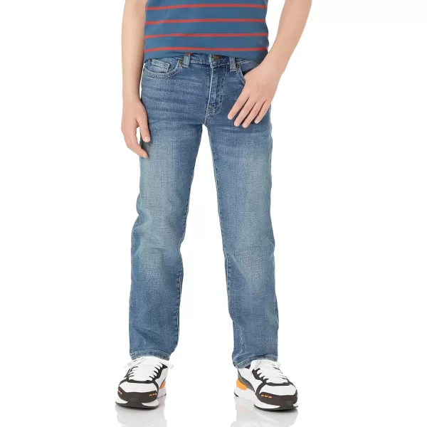 Amazon Essentials Boys Regular StraightFit JeansLight Wash