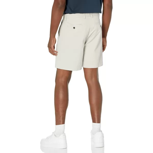 Amazon Essentials Mens ClassicFit 7 ShortSilver