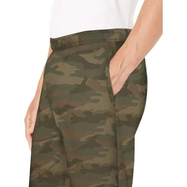 Amazon Essentials Mens Fleece Sweatpant Available in Big amp TallMilitary Green Camo