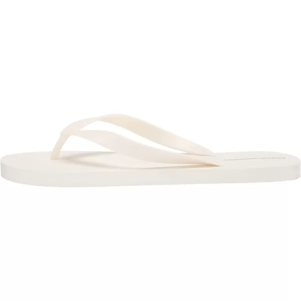 Amazon Essentials Mens Flip Flops Pack of 3Bright White