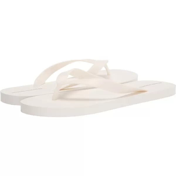 Amazon Essentials Mens Flip Flops Pack of 3Bright White