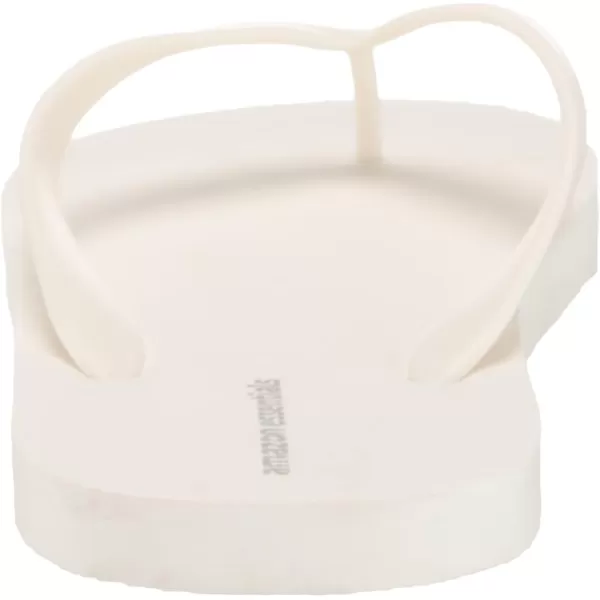 Amazon Essentials Mens Flip Flops Pack of 3Bright White